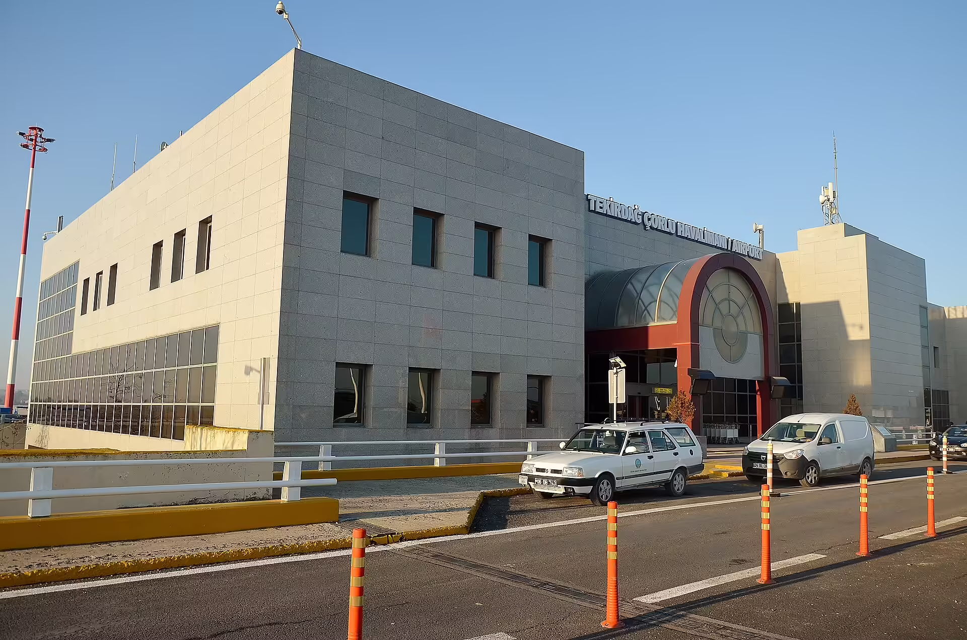 Tekirdağ Çorlu Airport (TEQ)