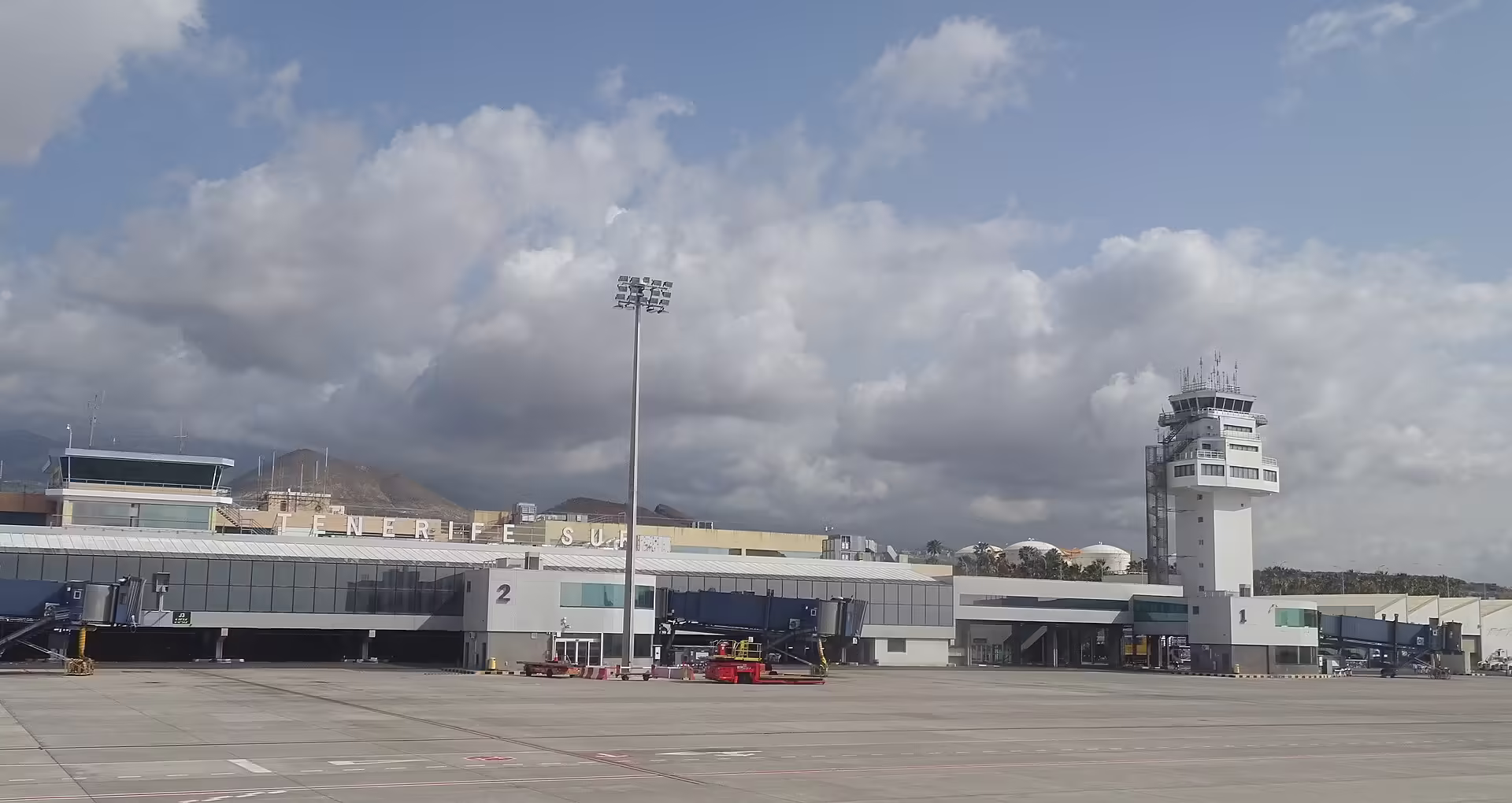 Tenerife Sur Airport (TFS)