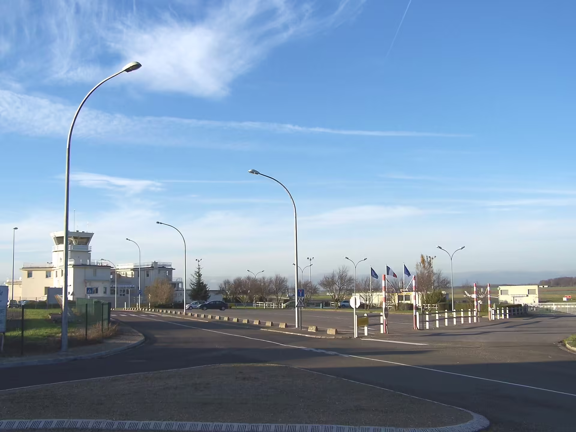 Toussus-le-Noble Airport (TNF)