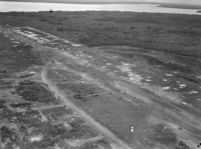 Juwata International Airport / Suharnoko Harbani AFB (TRK)