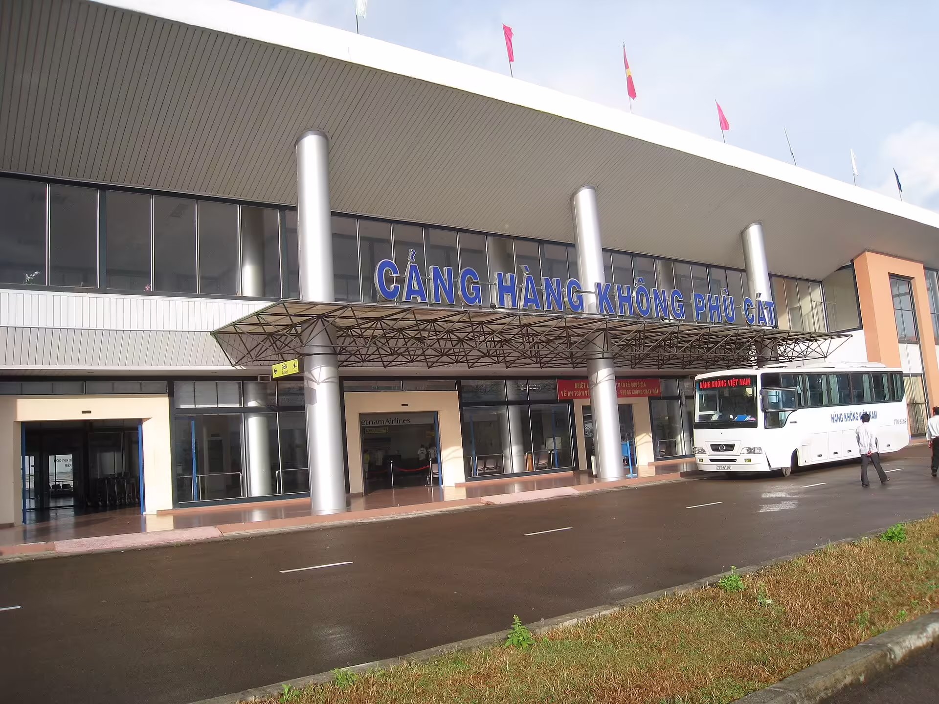 Phu Cat Airport (UIH)