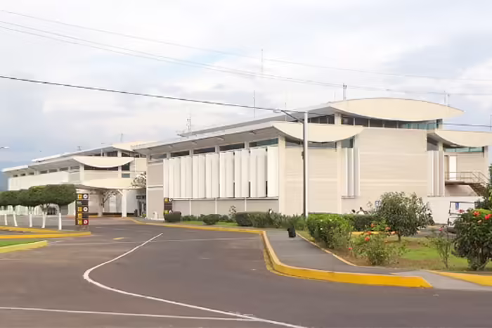 Uruapan - Licenciado y General Ignacio Lopez Rayon International Airport (UPN)