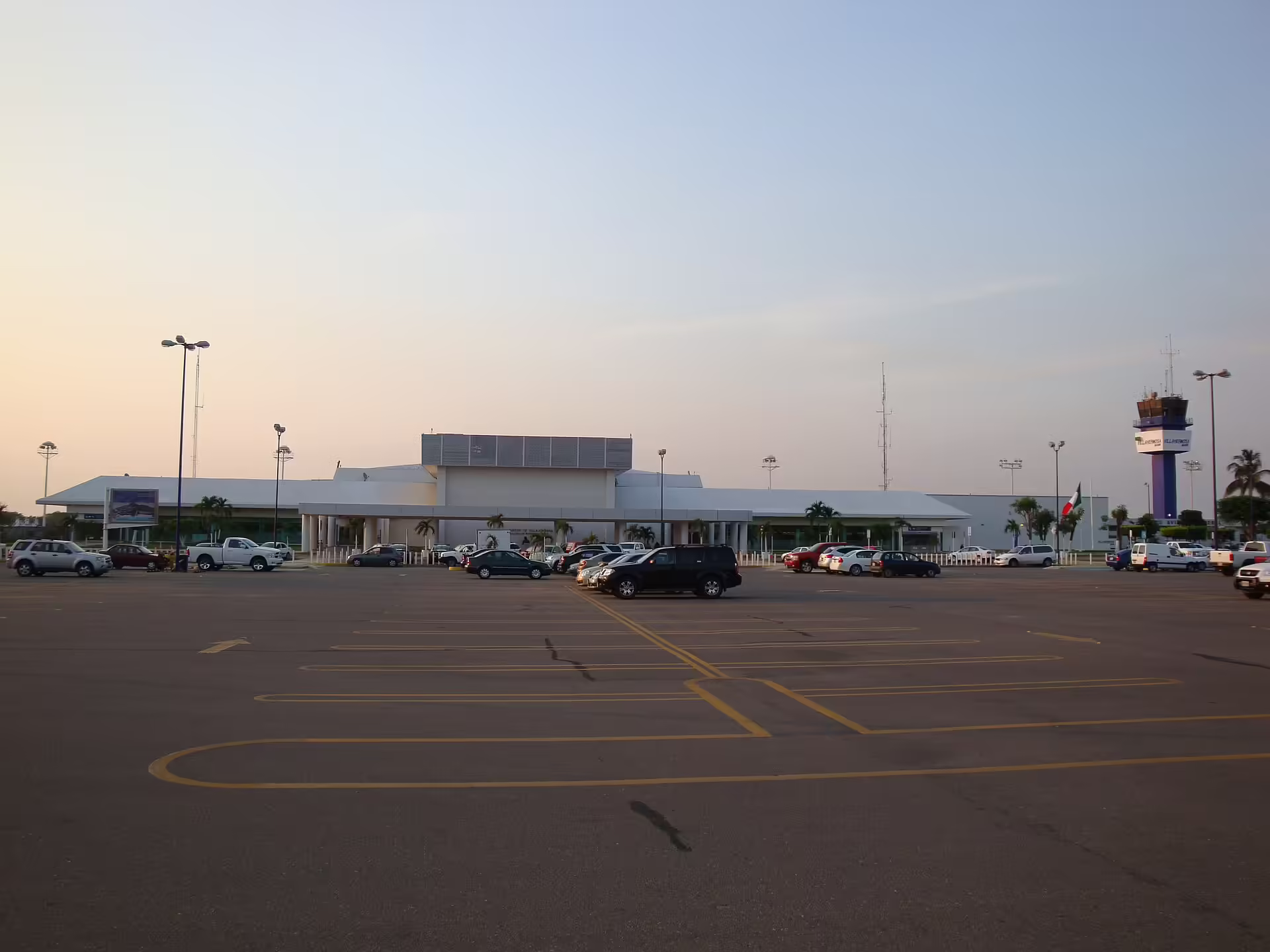 Carlos Rovirosa Pérez International Airport (VSA)