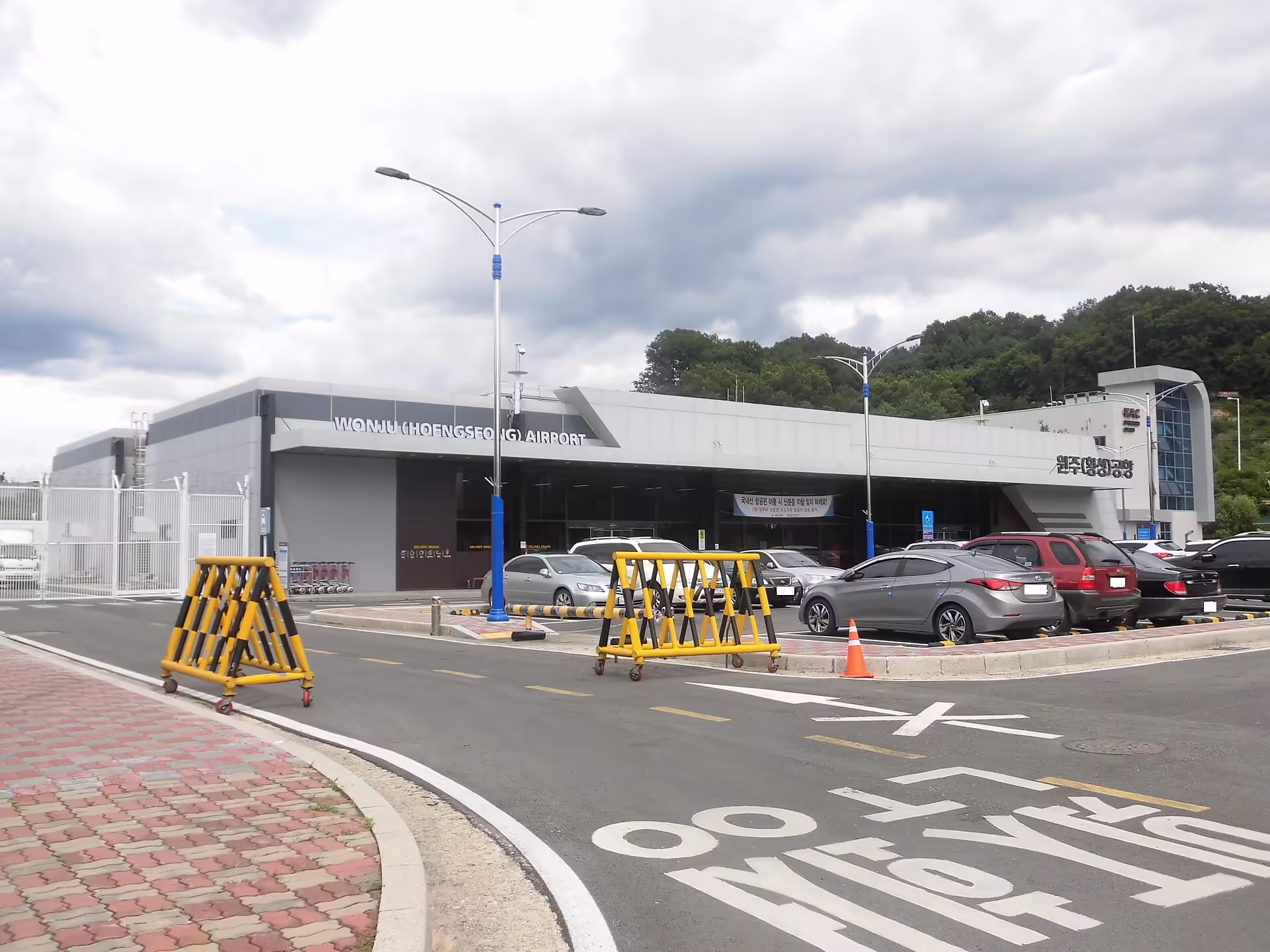 Wonju Airport / Hoengseong Air Base (K-38/K-46) (WJU)