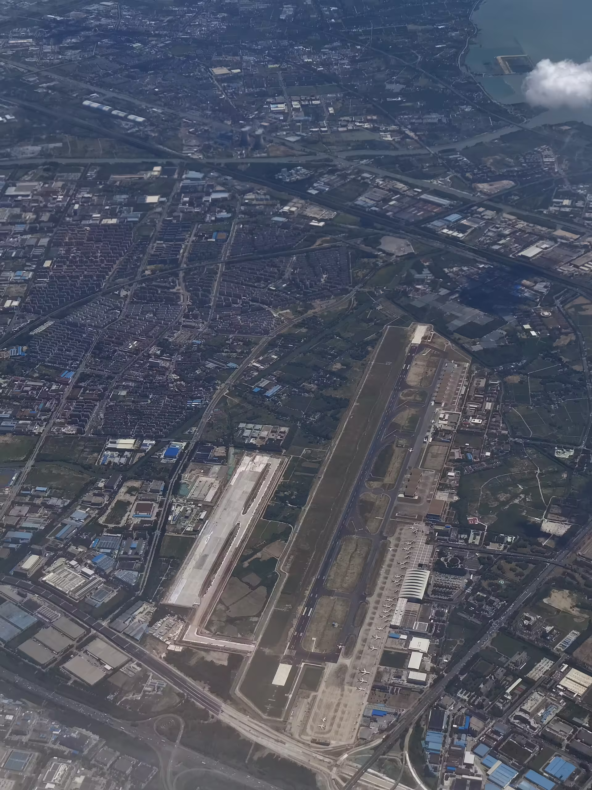 Sunan Shuofang International Airport (WUX)