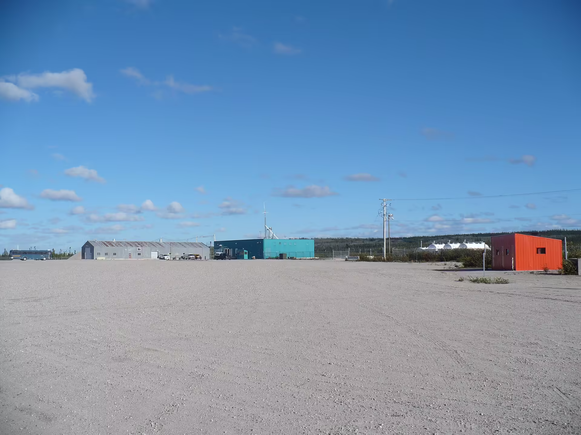 La Grande-4 Airport (YAH)