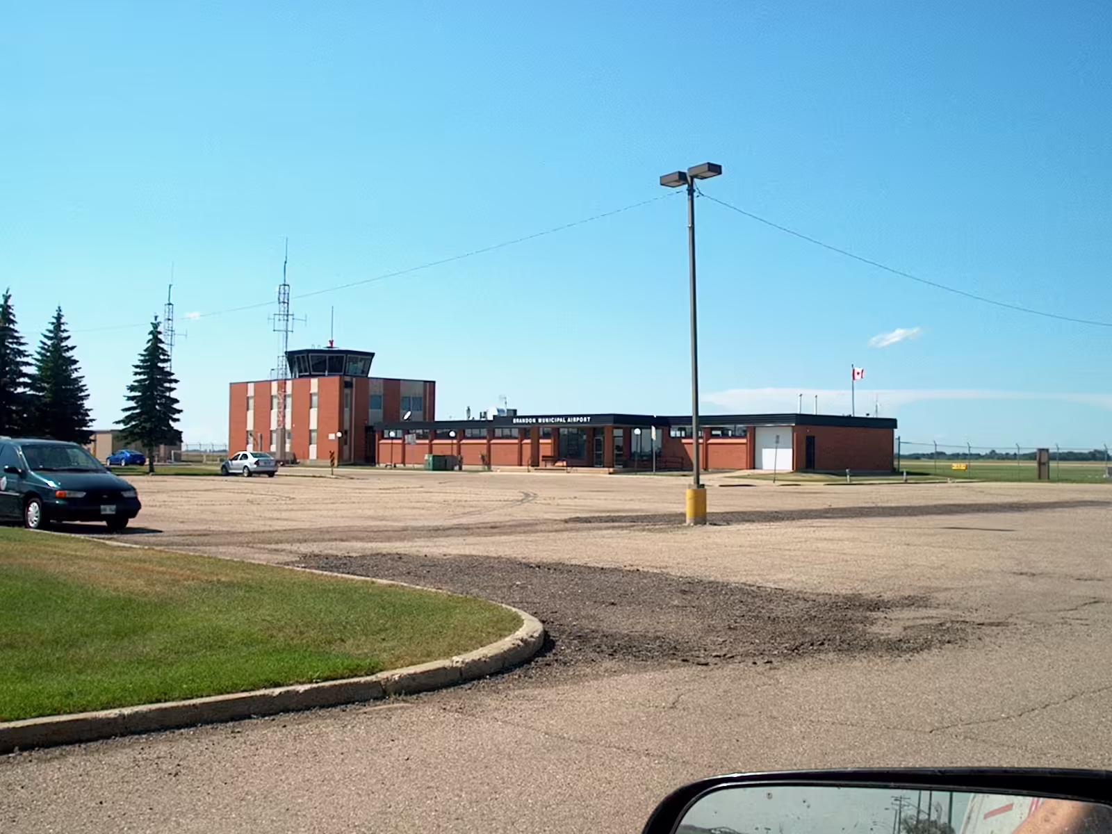 Brandon Municipal Airport (YBR)