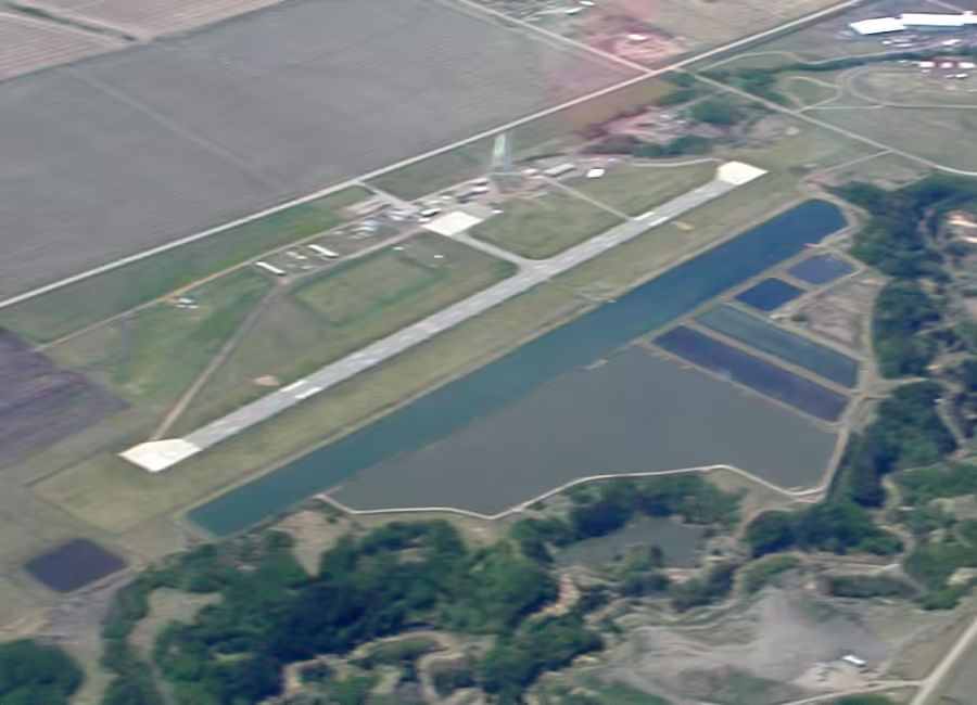 Dawson Creek Airport (YDQ)