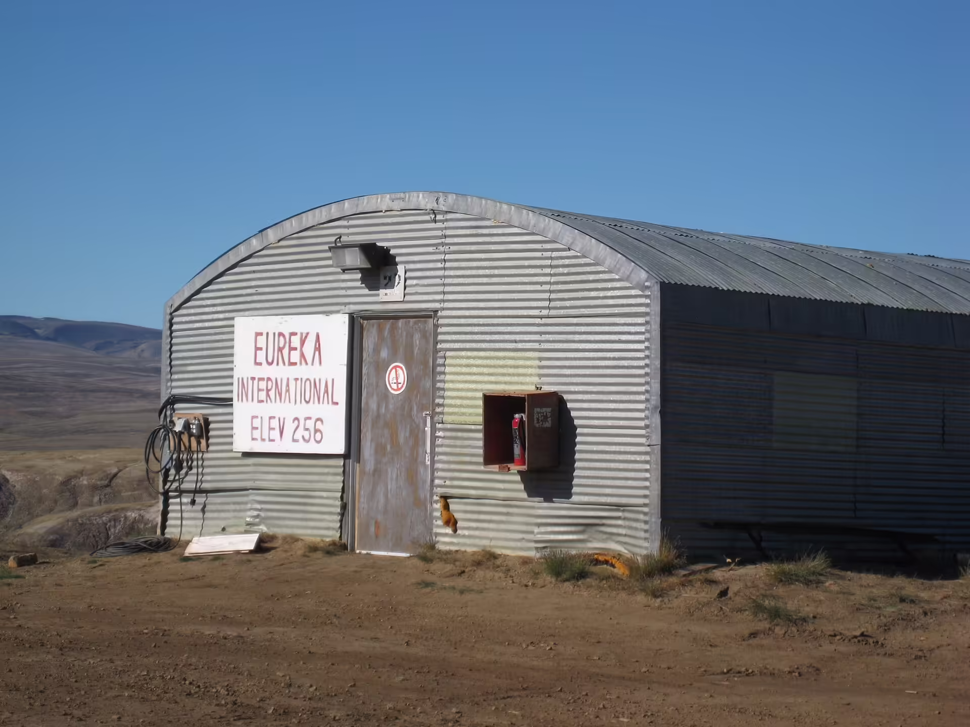 Eureka Airport (YEU)