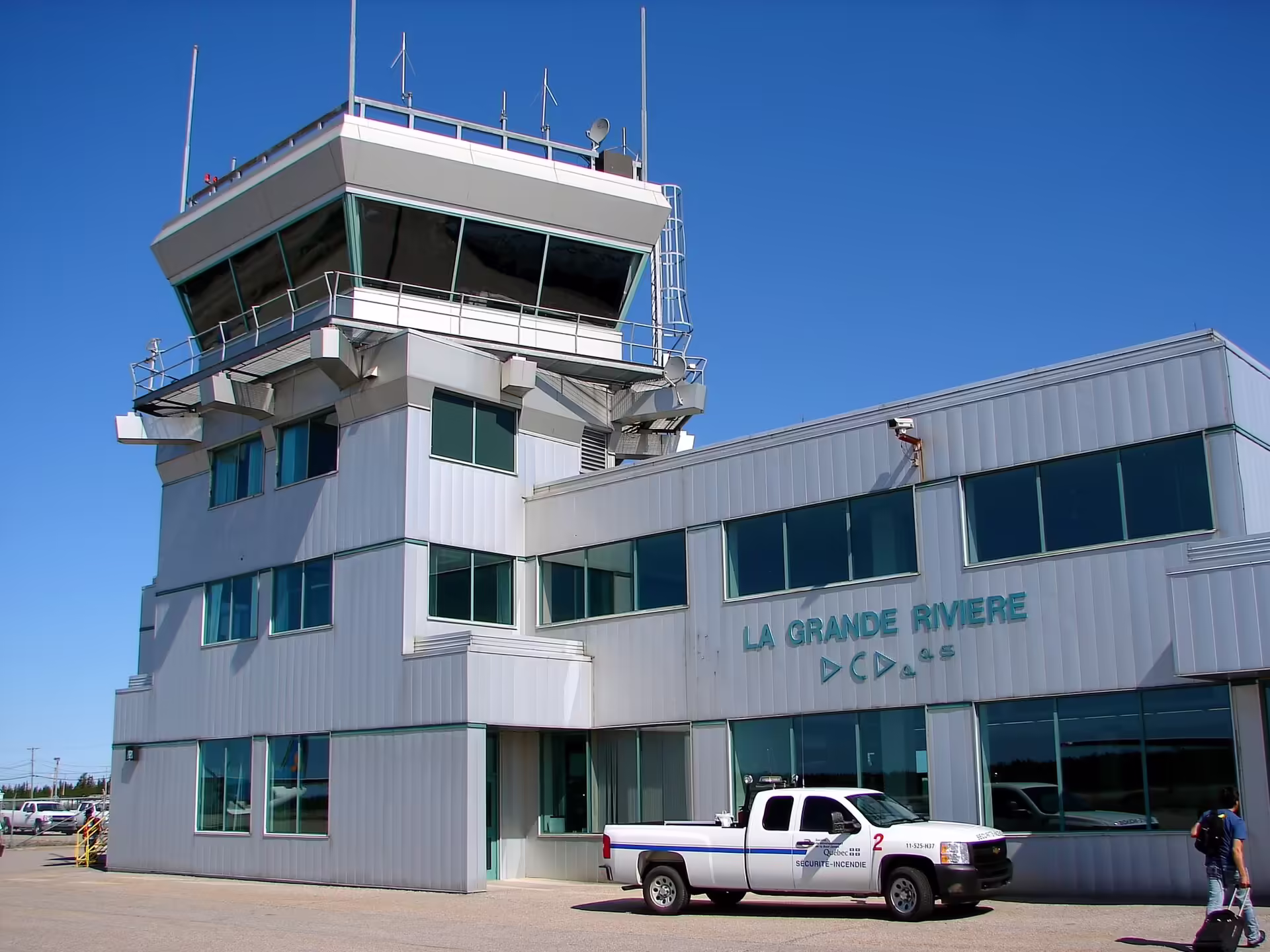 La Grande Rivière Airport (YGL)