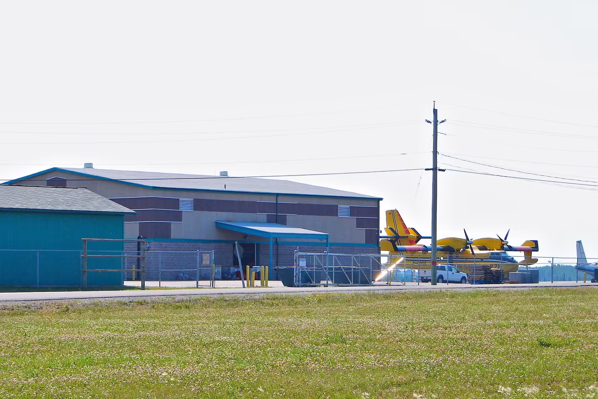 Geraldton Greenstone Regional Airport (YGQ)