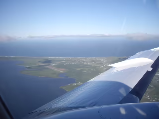 Îles-de-la-Madeleine Airport (YGR)