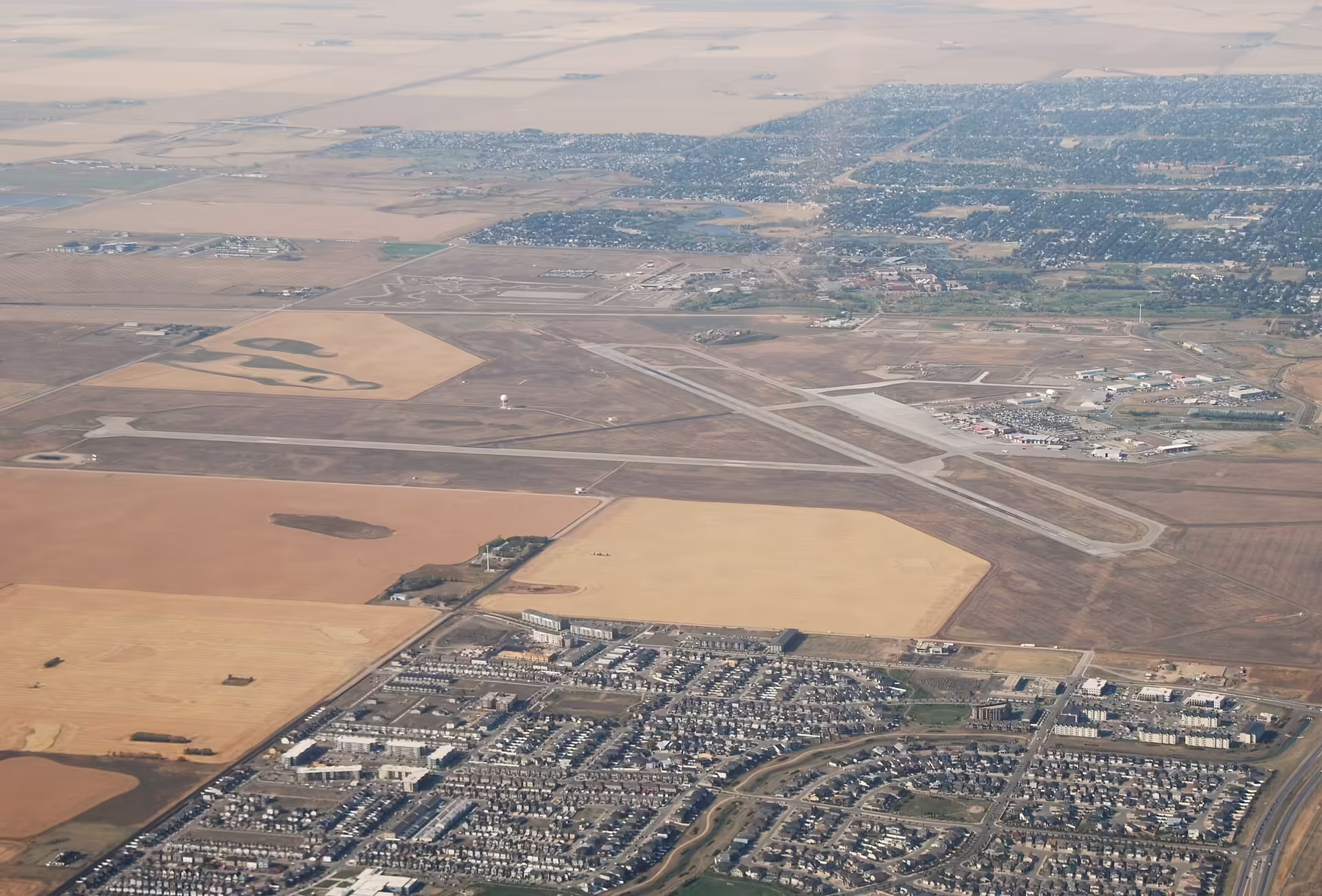Regina International Airport (YQR)