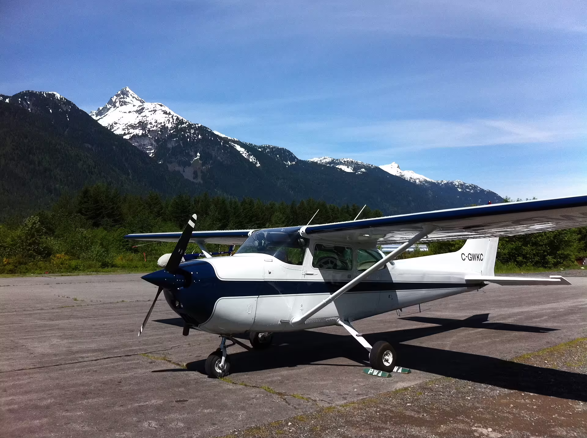 Squamish Airport (YSE)