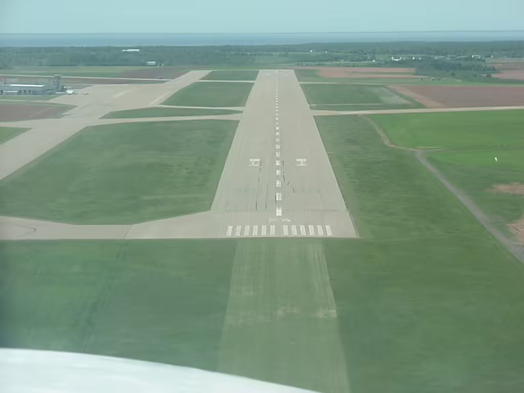 Summerside Airport (YSU)