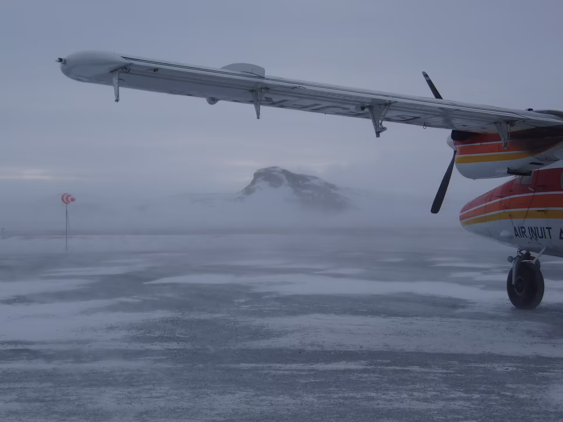 Tasiujaq Airport (YTQ)