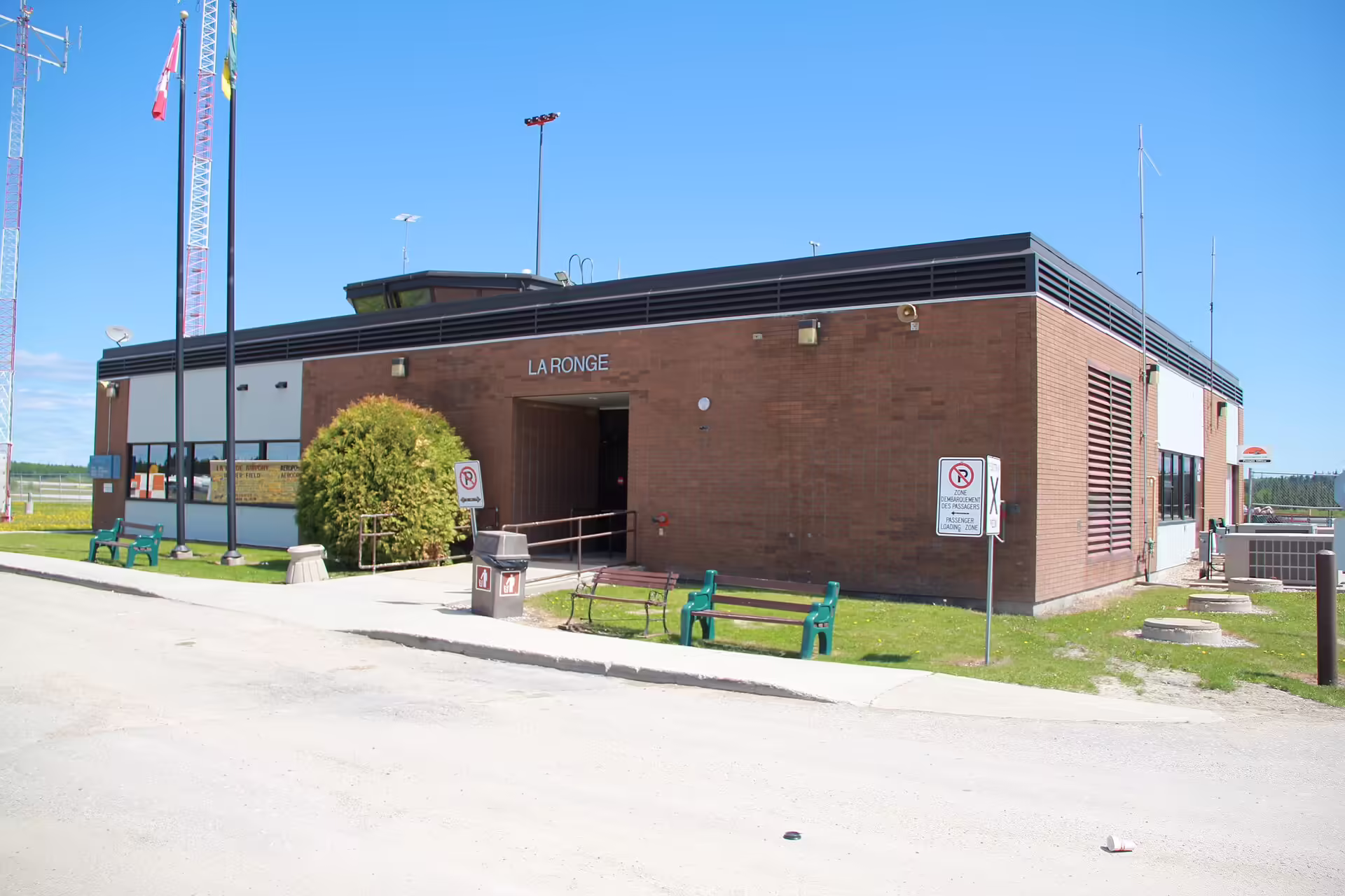 La Ronge Airport (YVC)