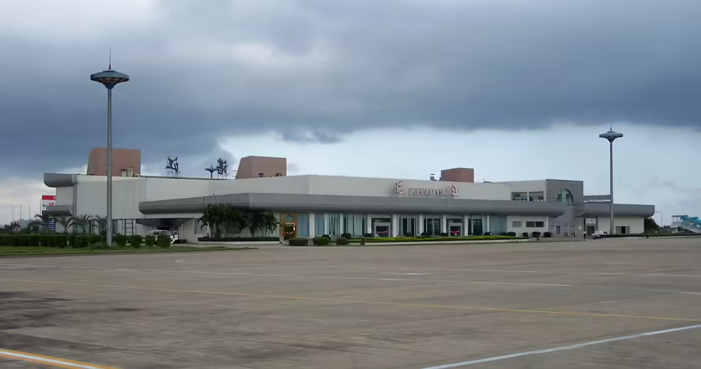 Zhanjiang Wuchuan International Airport (ZHA)