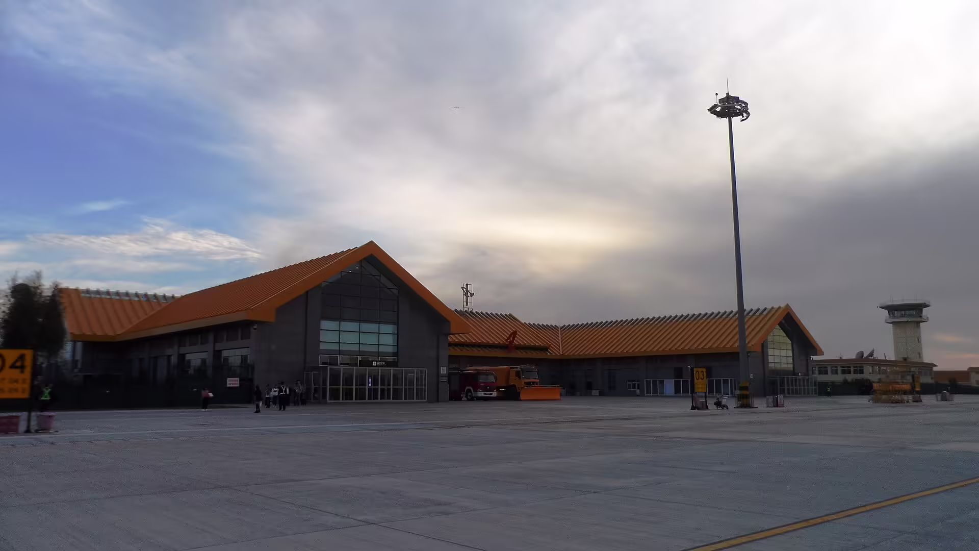 Zhongwei Shapotou Airport (ZHY)