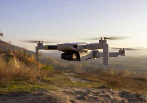 dron na cesty