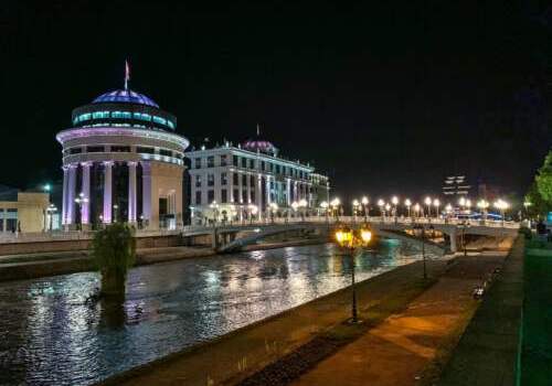 Nočné Skopje